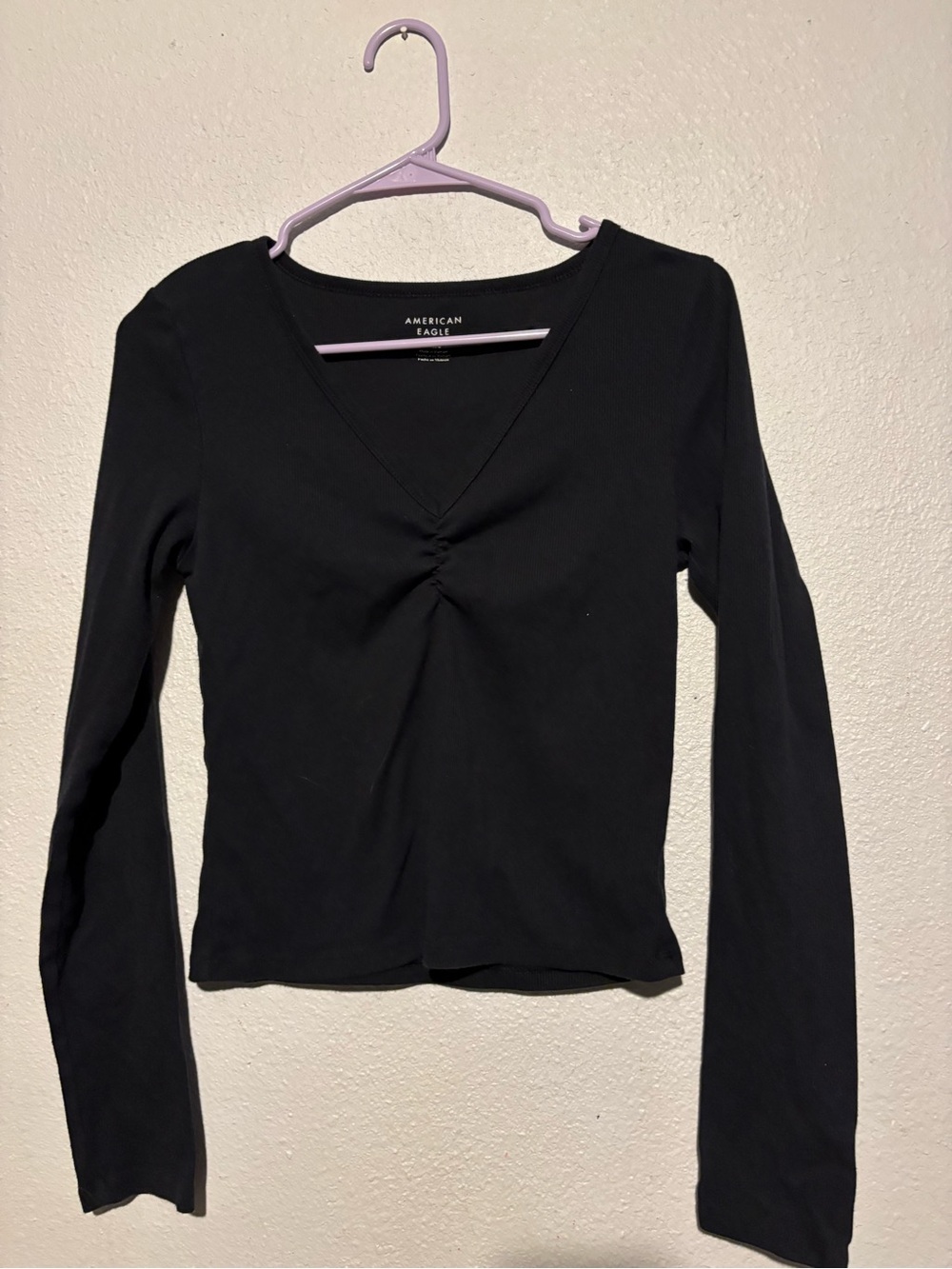 American Eagle Outfitters Black Long-Sleeve V-Neck Ruched Top